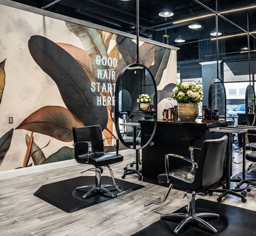 Hairstylists working at Salon Di Lusso